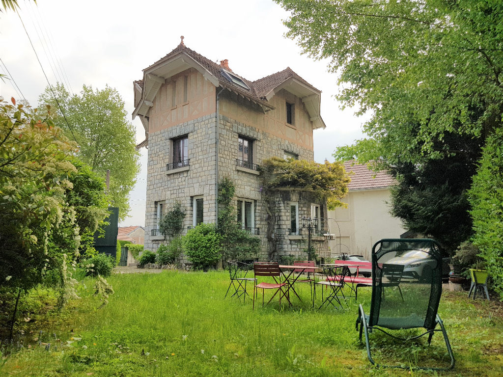 MAISON BESANCON 9 Pièces 200 M2 - Marc Vernier Immobilier